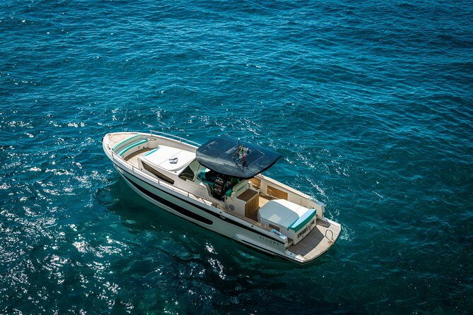 small-group-tour-to-positano-by-boat-at-sunset