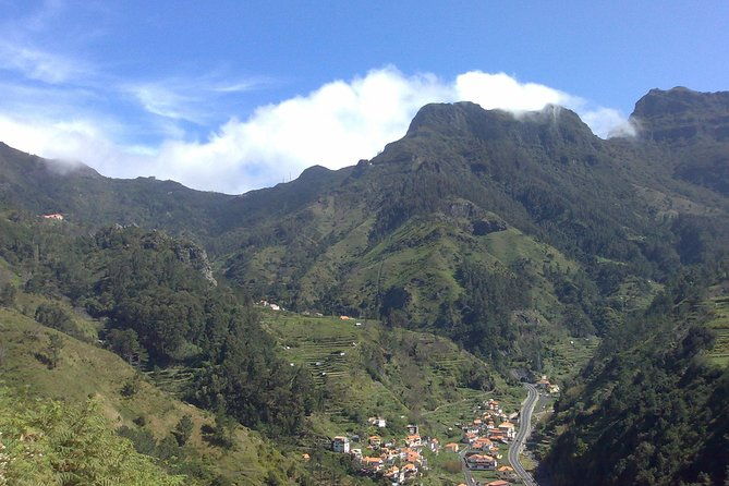 small-group-west-tour-waterfalls-fanal-forest-tour