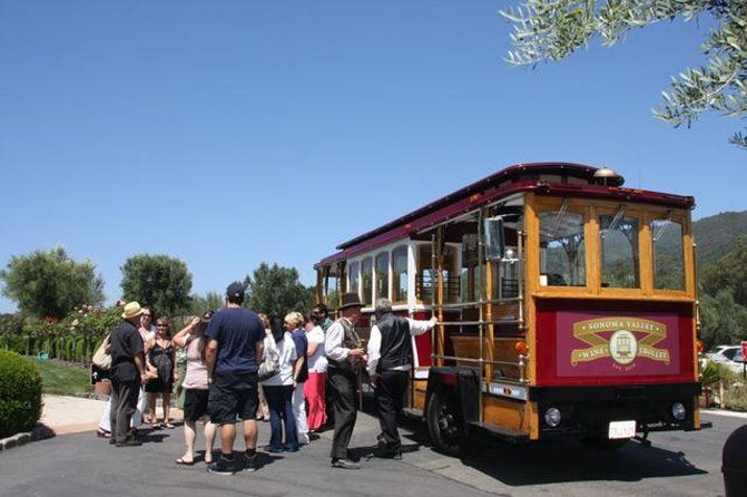 sonoma-valley-open-air-wine-trolley-tour