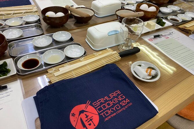 sushi-making-and-sake-tasting-experience