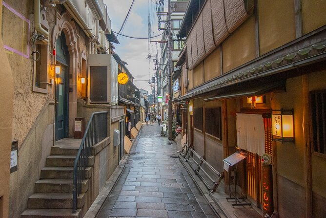 takashis-local-food-adventure-through-gion-kyoto-tips-of-ramen
