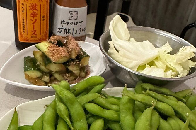 takoyaki-party-shinjuku-night-tour-in-tokyo-%e2%80%bbunlimited-drinks