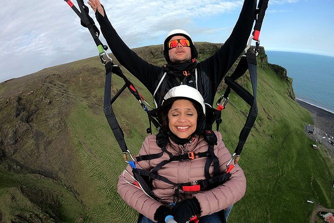 tandem-paragliding-flights-from-vik