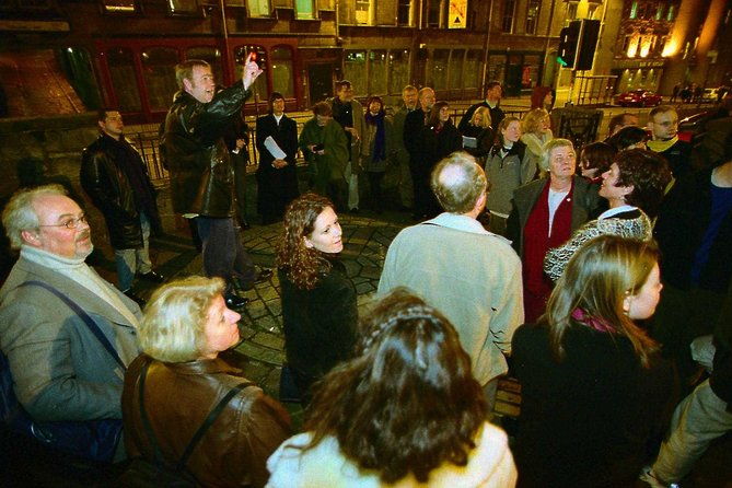 the-edinburgh-literary-pub-tour
