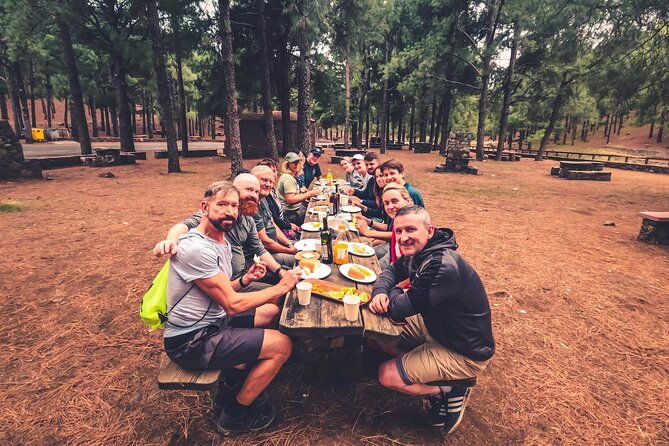 the-volcano-heart-tour-hiking-tasting-and-sunset-experience