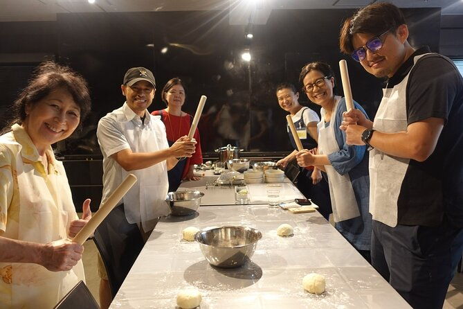 tokyo-6hr-private-guided-tour-jiro-style-ramen-cooking