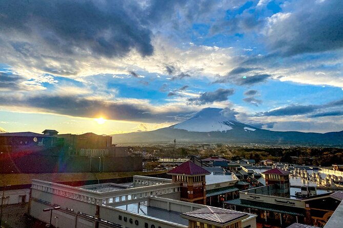 tokyo-mt-fuji-oshino-hakkai-and-gotemba-outlets-1day-bus-tour