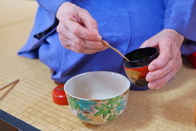 tokyo-tea-ceremony-class-at-a-traditional-tea-room-2