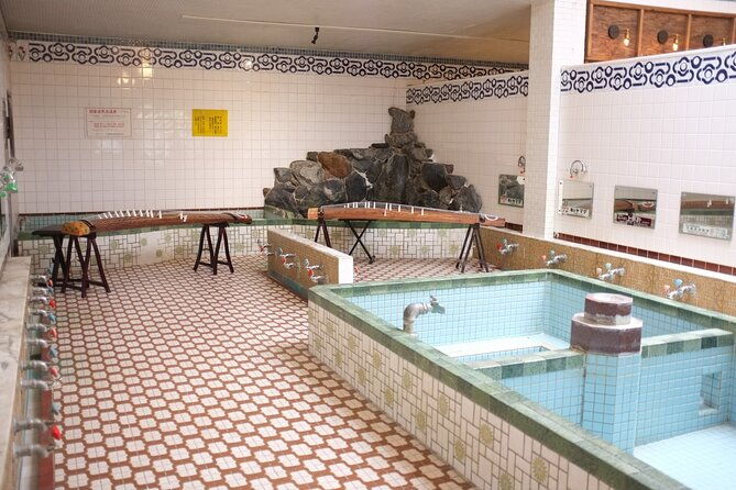 traditional-concert-in-public-bath-near-kyoto-station