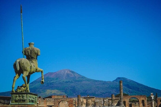 transfer-naples-airport-station-to-sorrento-with-stop-in-pompeii