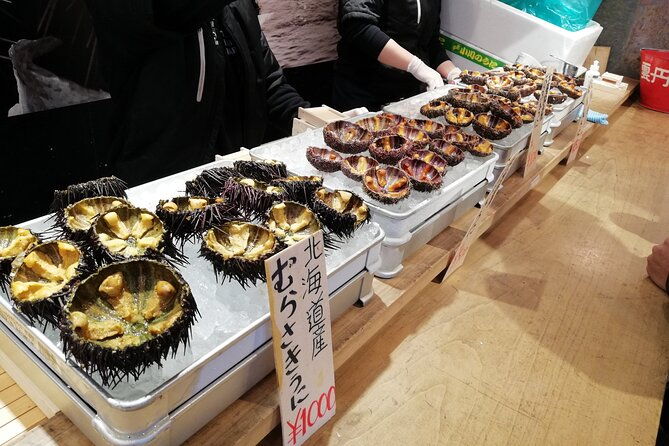 tsukiji-outer-market-tour-with-a-market-insider