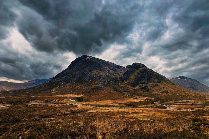 ultimate-day-tour-edinburgh-glencoe-highland-cows-loch-lomond