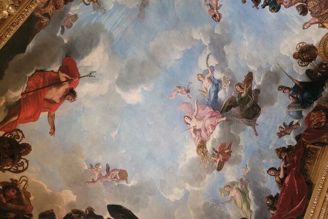 versailles-palace-skip-the-line-guided-tour-with-gardens-access
