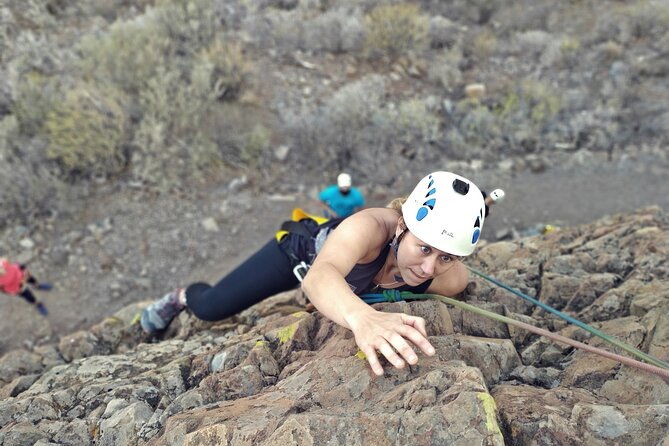 via-ferrata-in-gran-canaria-vertical-adventure-park-small-groups