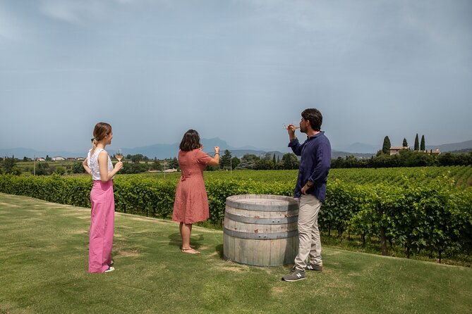 visit-and-wine-tasting-at-tenuta-la-ca