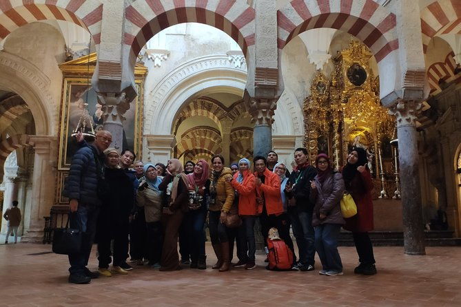 visit-cathedral-mosque-with-official-guide-small-groups