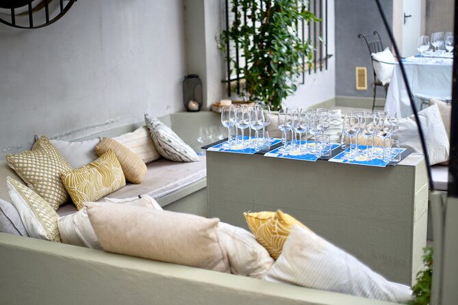 wine-tasting-experience-with-a-professional-sommelier-in-valencia-city-center