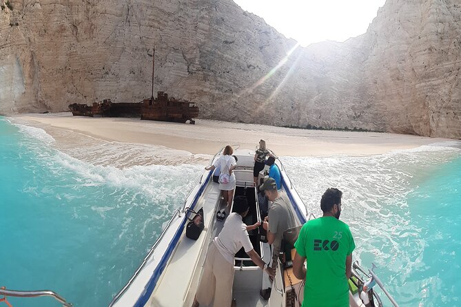 zakynthos-small-group-tour-shipwreck-bay-blue-caves-by-land-sea