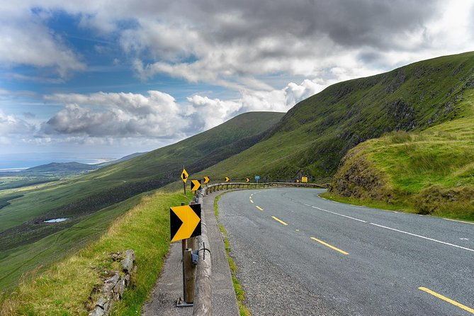 3-day-blarney-castle-ring-of-kerry-cliffs-of-moher-rail-tour
