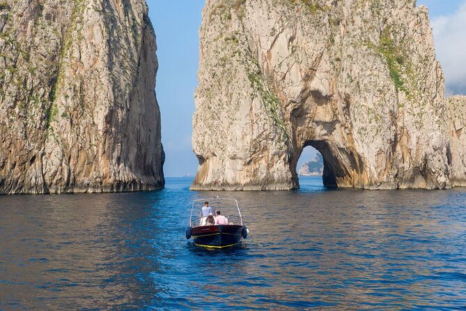 3-hour-private-boat-tour-of-capri