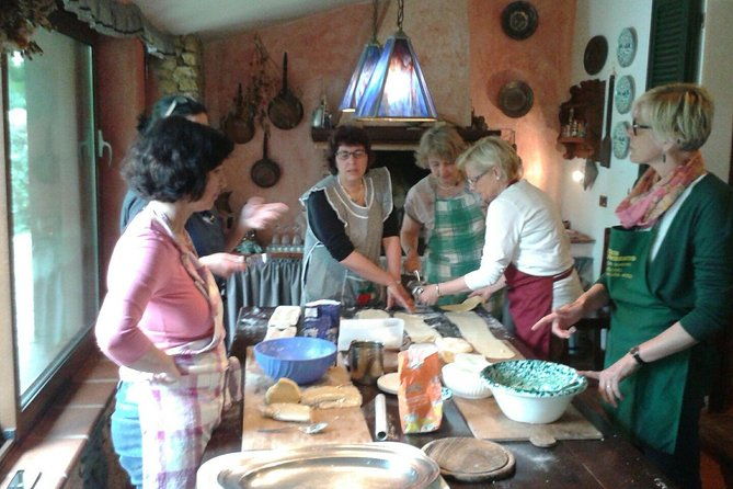 alghero-home-cooking-pasta-class-at-a-farmhouse-with-wine
