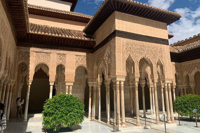 alhambra-complete-guided-tour-with-nasrid-palaces-tickets