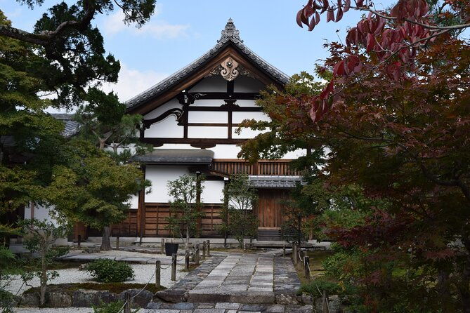 arashiyama-walking-tour-with-optional-sagano-romantic-train-ride