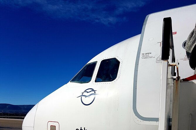 athens-airport-to-piraeus-cruise-terminal-transfer-by-mercedes-e-class-wagon