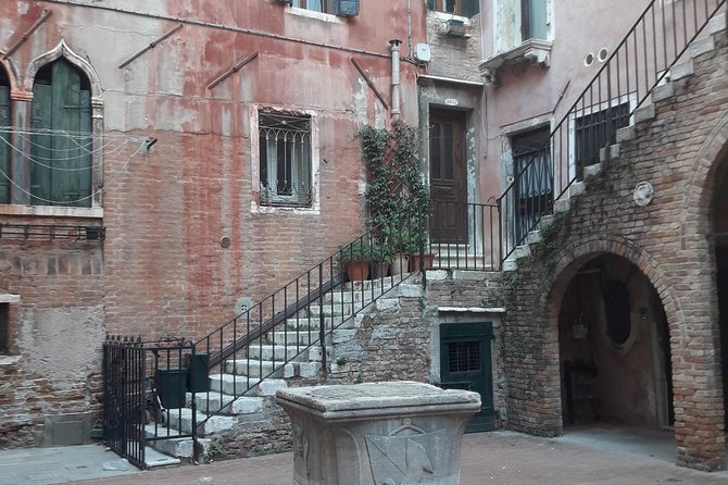 bacaro-tour-in-venice-walk-eat-and-drink-in-venice