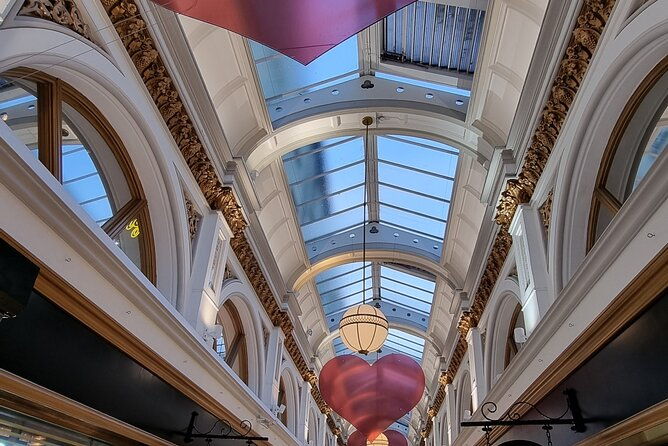 belfast-eclectic-small-group-guided-walking-experience
