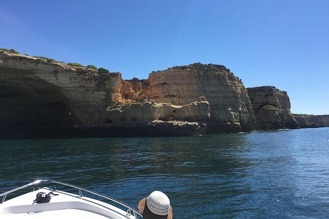 benagil-caves-coast-algarve-cave-captain