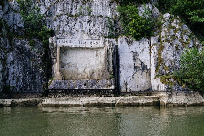 blue-danube-iron-gate-national-park-tour-with-1-hour-speedboat-ride