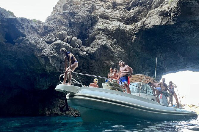 boat-tour-to-egadi-favignana-and-levanzo-islands-from-trapani