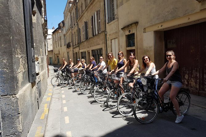 bordeaux-essentials-sightseeing-bike-tour-with-a-local-guide