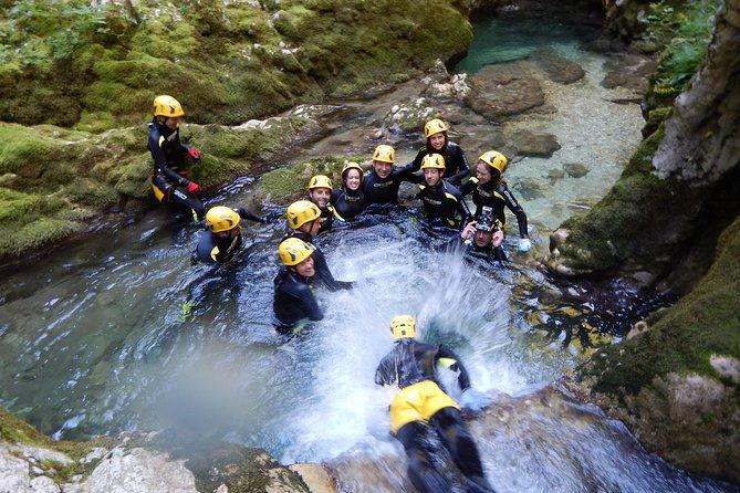 canyoning-in-nevidio-canyon