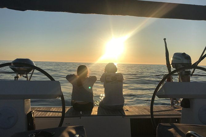 cascais-sunset-private-2h-cruise-with-a-drink