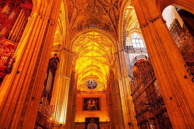 cathedral-of-seville-english-guided-tour-with-skip-the-line-access-to-giralda