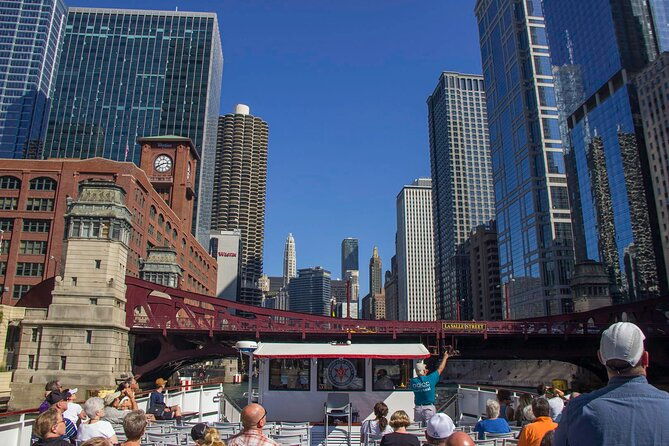 chicago-river-90-minute-architecture-tour