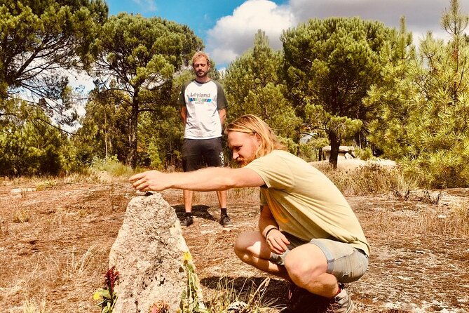 cycle-to-ancient-dolmens-in-azenha-history-theory-folklore-guided-tour