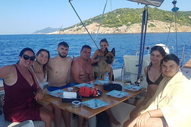 day-sailing-skiathos-skopelos-with-lunch-on-rainbow-yacht