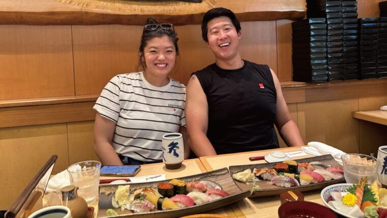 experience-tsukiji-culture-and-food%ef%bd%9csushi-sake-comparison