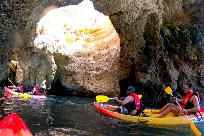 explore-secret-caves-and-beaches-of-alvor-boat-kayak-tour