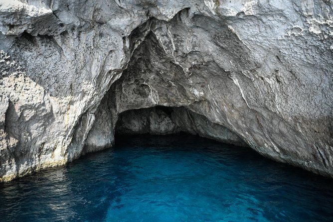 exploring-capri-and-anacapri-from-naples-sea-and-city-sightseeing-tour