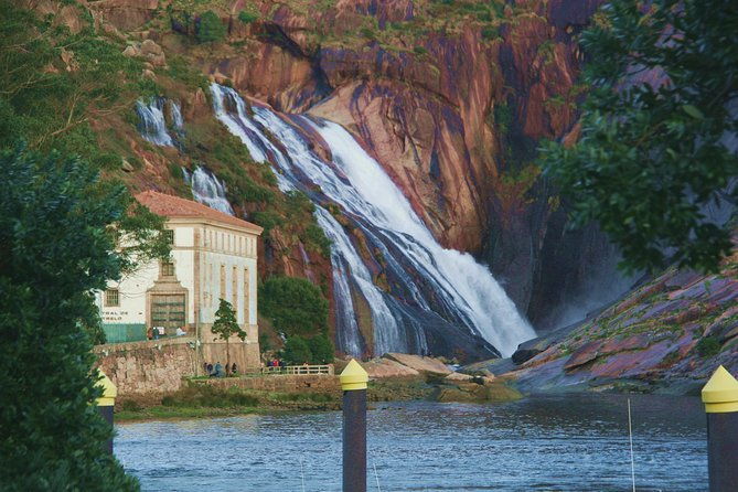 finisterre-costa-da-morte-private-day-tour-from-santiago-de-compostela