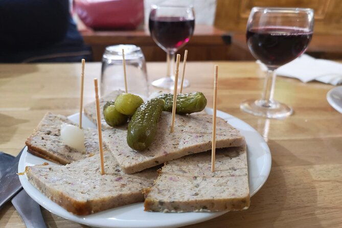 food-wine-tour-from-the-vieux-lyon-to-famous-halles-bocuse