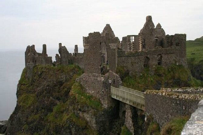 full-day-private-tour-of-giants-causeway-with-pick-up