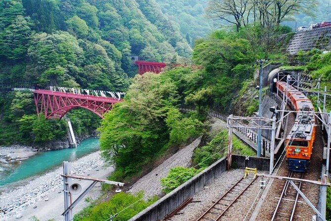 full-day-tour-to-kurobe-gorge-and-unazuki-onsen-from-kanazawa