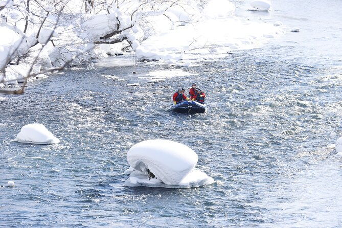 half-day-snow-view-rafting-in-niseko