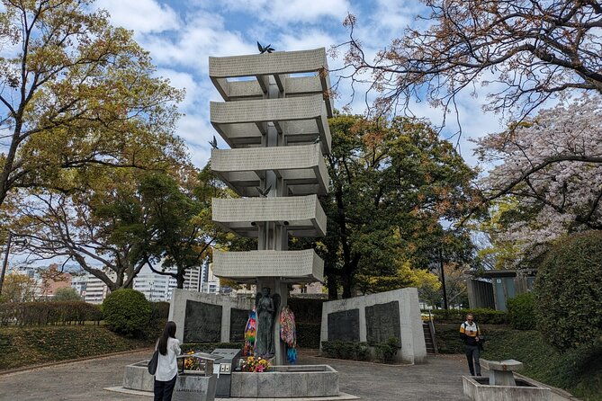 hiroshima-peace-memorial-and-atomic-bomb-dome-private-tour-2