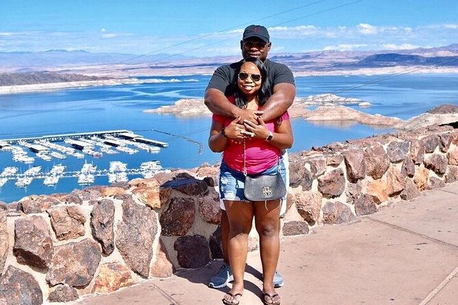 hoover-dam-with-walk-on-top-and-seven-magic-mountains-vip-tour